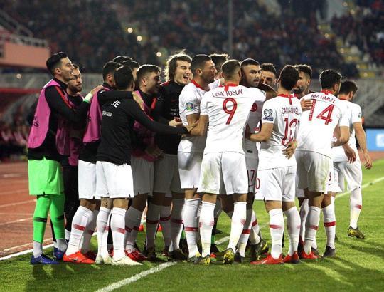 Şenol Güneş etkisi! Milli ruh geri döndü