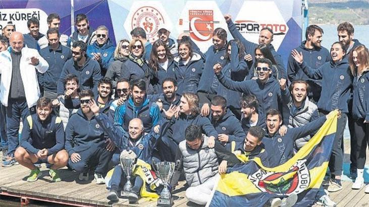 Kürekte kupa Fenerbahçe'nin