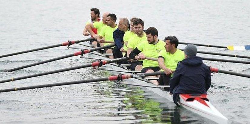 Sapanca Gölü'nde kürek şöleni