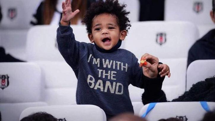 Noah Hutchinson gündem yarattı