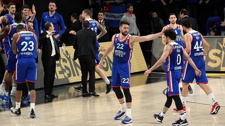 Anadolu Efes'te 4. dalya heyecanı
