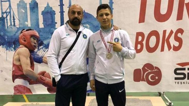 Boksör Ferhat İncekaya Türkiye 2.'si oldu