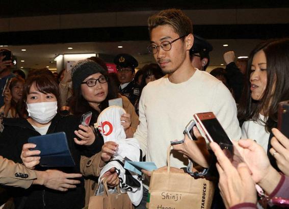 Beşiktaşlı Shinji Kagawa, Japonya'da krallar gibi karşılandı!