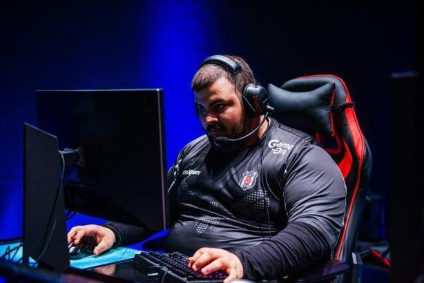 Panky, Elwind'in yayınında Beşiktaş'taki son durumdan bahsetti