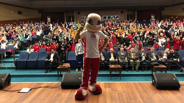 TMOK'un Spor Kültürü ve Olimpik Eğitim Komisyonu Mersin'de toplandı