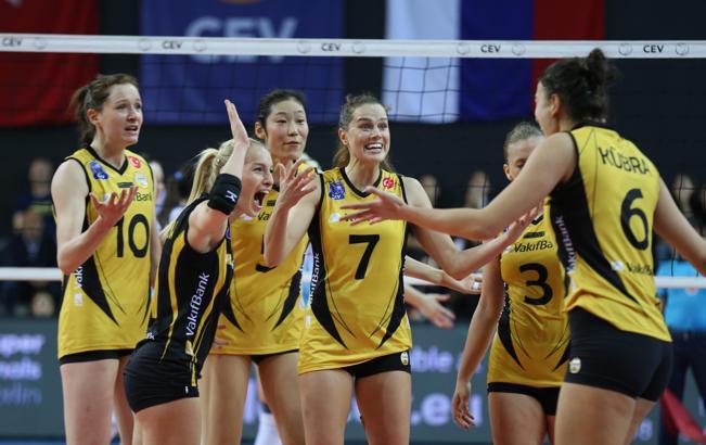 VakıfBank, Avrupa'da üst üste yedinci kez yarı finalde