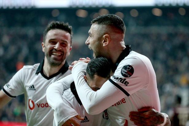 Beşiktaş, 2000. maçını galibiyetle tamamladı
