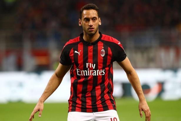 Hakan Çalhanoğlu'dan flaş transfer itirafı!