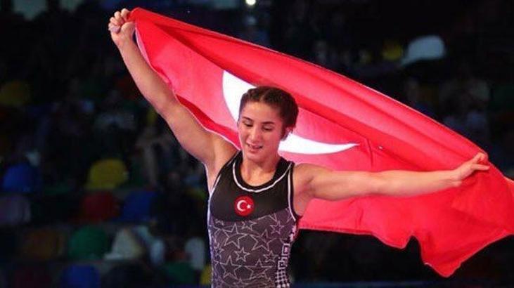 Elif ve Zeynep'ten bronz madalya geldi