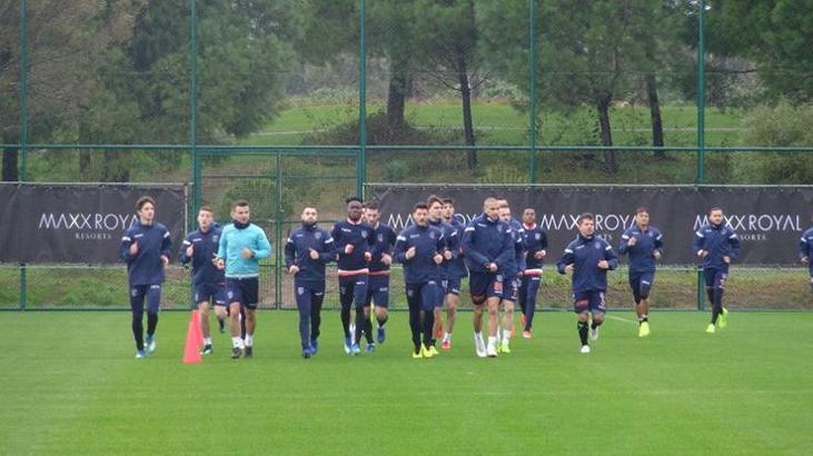 Medipol Başakşehir'de Fenerbahçe maçı hazırlıkları