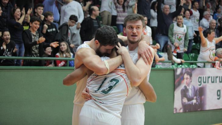 Banvit, TOFAŞ'ı Neal'ın son saniye basketiyle geçti: 90-89