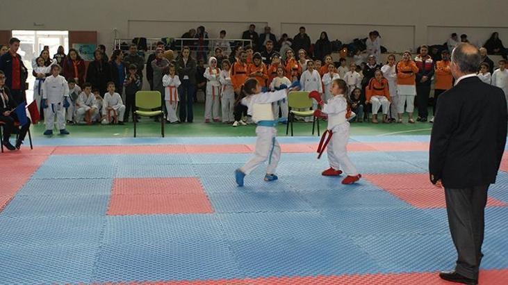 Manyas'ta Karate şampiyonası yapıldı
