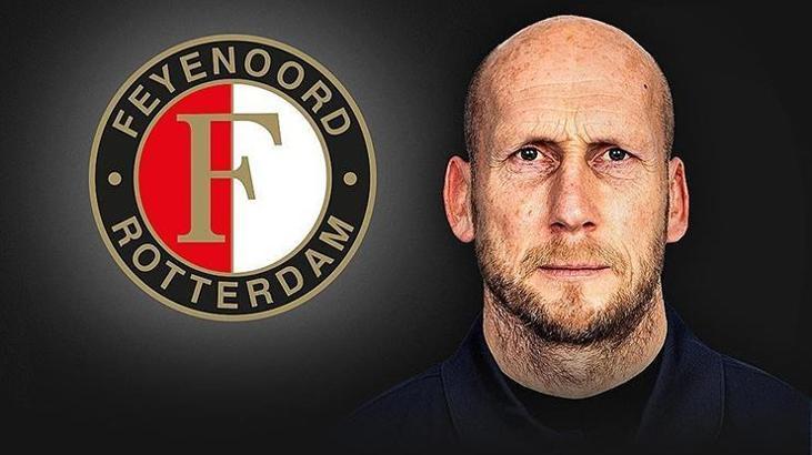 Feyenoord yeni sezon için Stam ile anlaştı