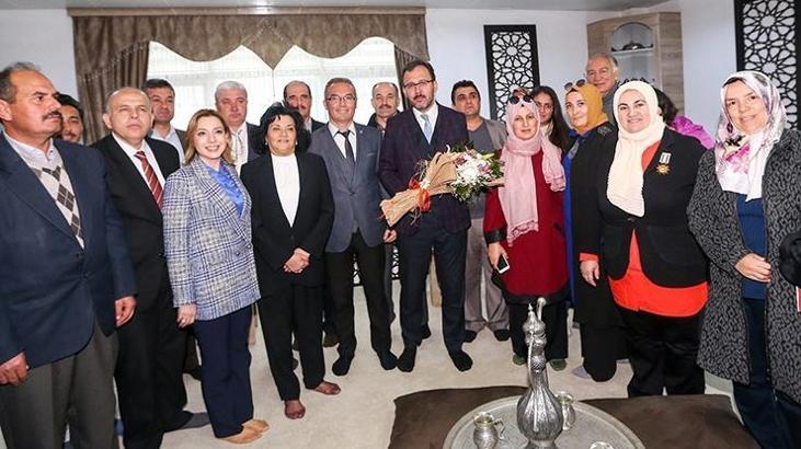 Bakan Kasapoğlu, Muğla'da öğrenci aileleriyle buluştu