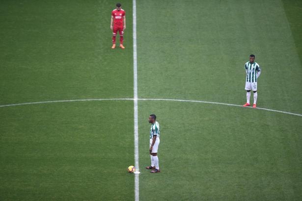 İki Ankaragücü taraftarı, Bursaspor - Demir Grup Sivasspor maçında anıldı