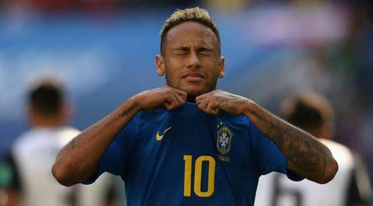 Neymar, Lionel Messi'den bahsederken neredeyse ağlıyordu!