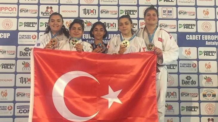 Hilal Öztürk Avrupa şampiyonu oldu
