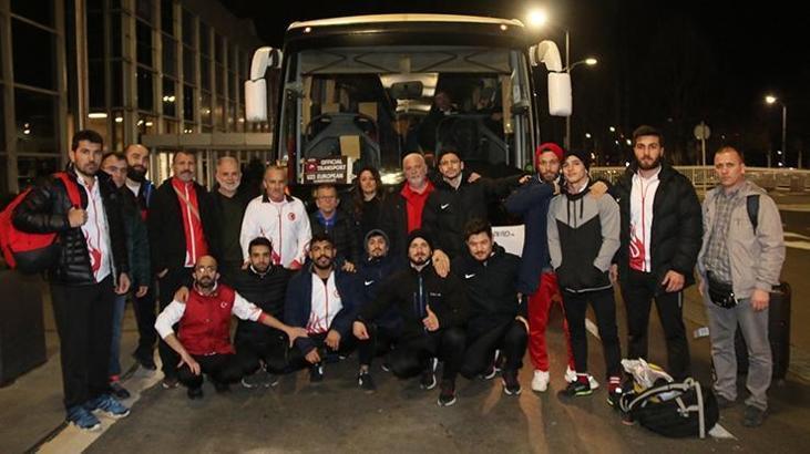 Güreşçiler Avrupa Şampiyonası'nda madalya arayacak