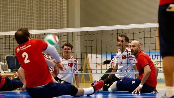 Oturarak Voleybol Milli Takımı'ndan iki galibiyet