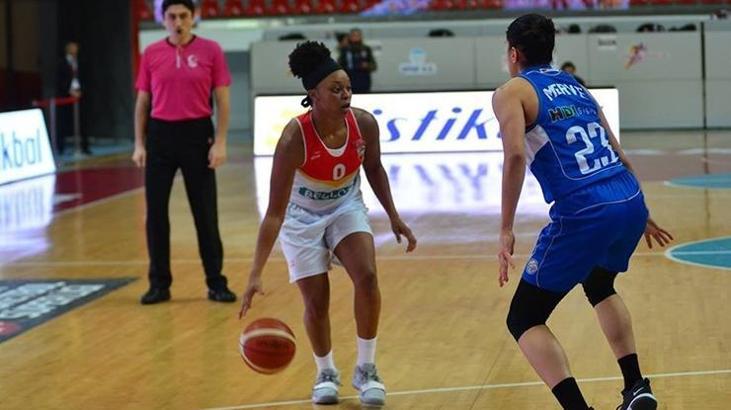 Odyssey Celeste Sims hem sayı hem asist lideri oldu