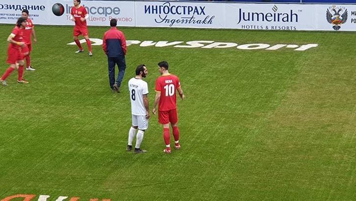 Futbolun efsaneleri Moskova'da! Van Hooijdonk, Simao, Riera, Hamit Altıntop...