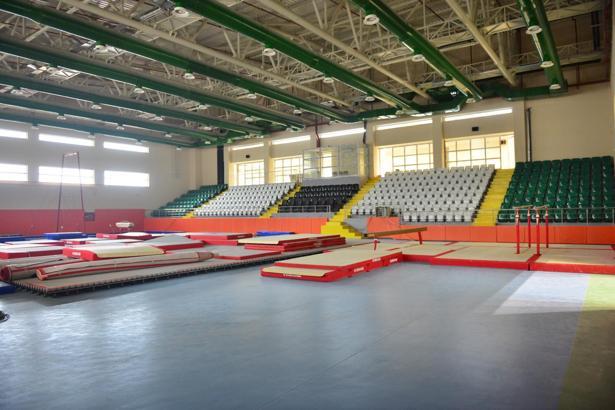 Naim Süleymanoğlu'nun adını yaşatacak spor kompleksi tamamlandı