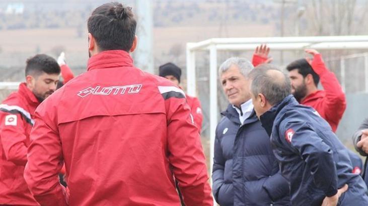Elazığspor Teknik Direktörü Altın'dan destek çağrısı