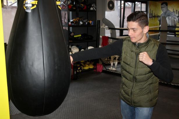 Muay Thai sporcuları, maddi zorluklara rağmen şampiyonluğa odaklandı
