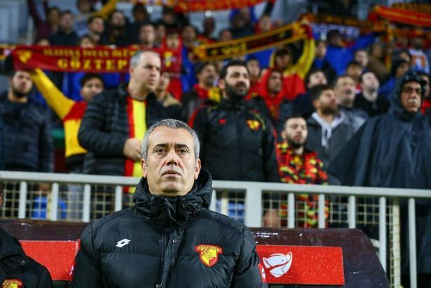 Kemal Özdeş'i golcü telaşı sardı