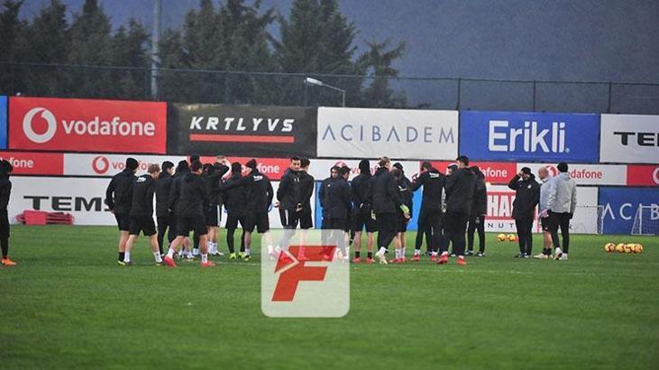 Beşiktaş'ta Oğuzhan Özyakup idmana katılmadı