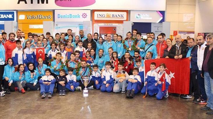 Avrupa Şampiyonu Karate Milli Takımı yurda döndü