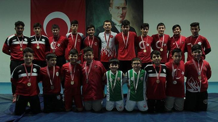 Kepez Belediyespor'un sırtı yere gelmedi