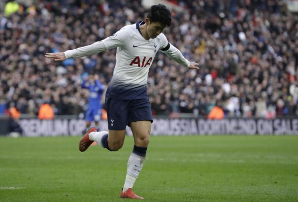 Tottenham zirve takibini sürdürdü