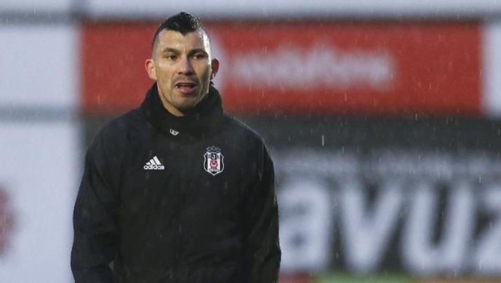 İşte Medel'in gitmek istediği takım!