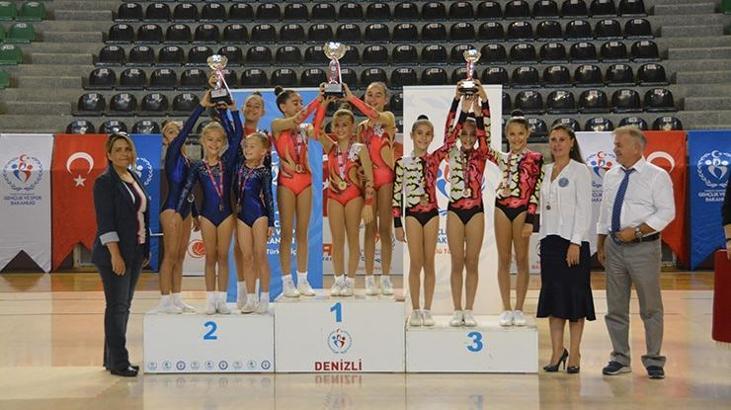 Denizli'de cimnastik heyecanı yaşandı