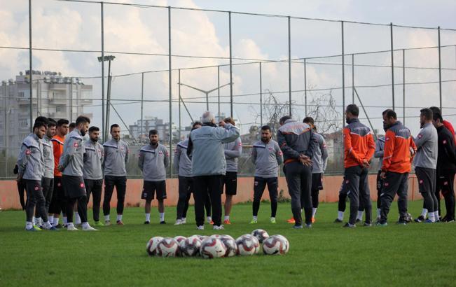 Adanaspor'da İstanbulspor maçı hazırlıkları başladı
