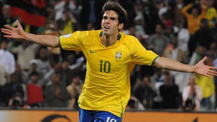 Kaka futbola mı dönüyor?