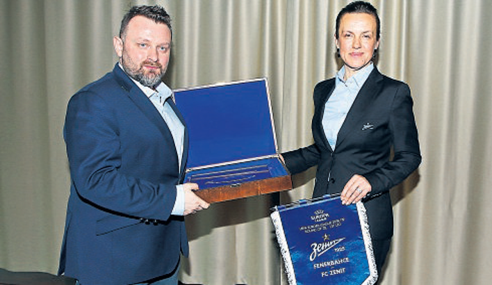 Zenit'lilere dostluk yemeği