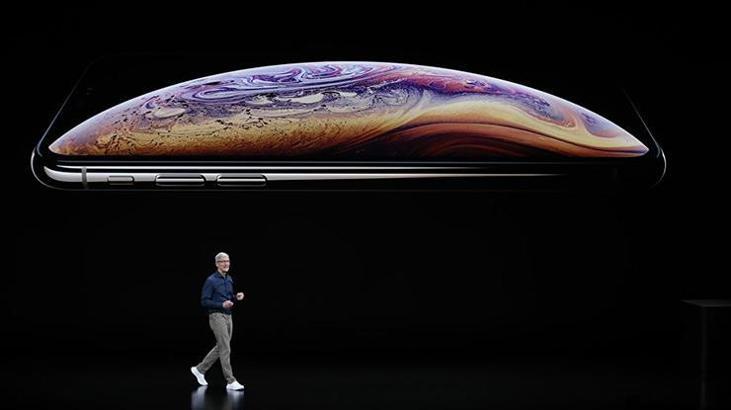 Tim Cook: Yeni iPhone'lar çok pahalı, çünkü ihtiyaç duyduğunuz diğer aygıtların yerini tutuyor