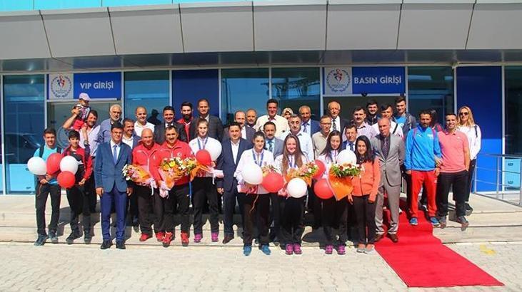 Avrupa şampiyonlarına coşkulu karşılama