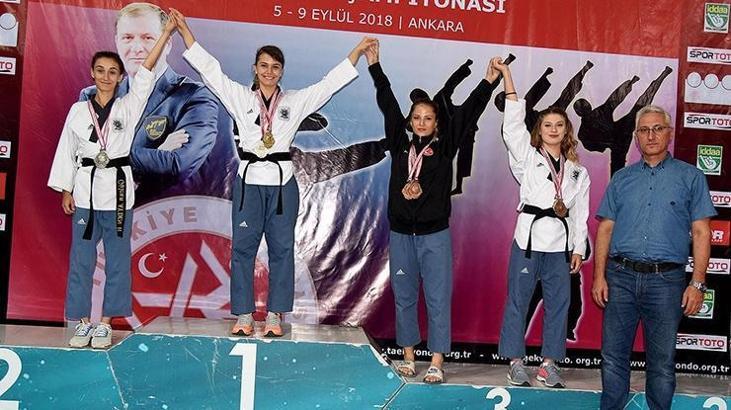 Tekvando Şampiyonasında Tepebaşı farkı