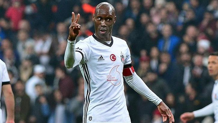 Atiba Huthchinson, rekor için şans bekliyor