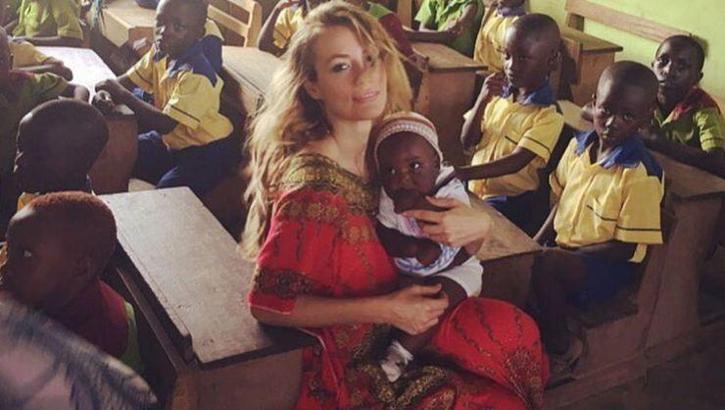 Gamze Özçelik, Afrikalı çocuklar için evini mi sattı? (Açıklama geldi)