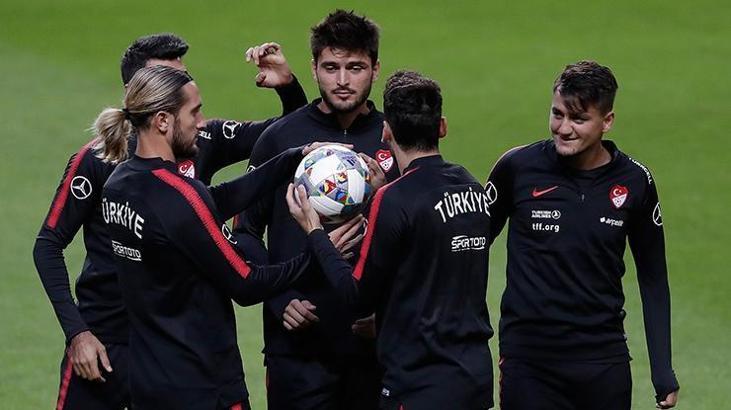 Milli takım idmanında bayıltan şut