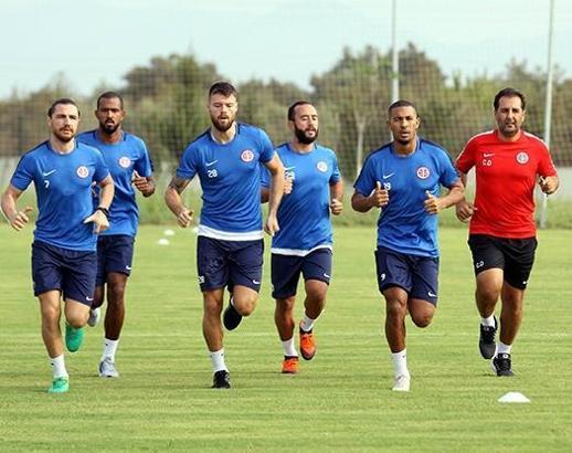 Antalyaspor'da hazırlık maçına çıkacak