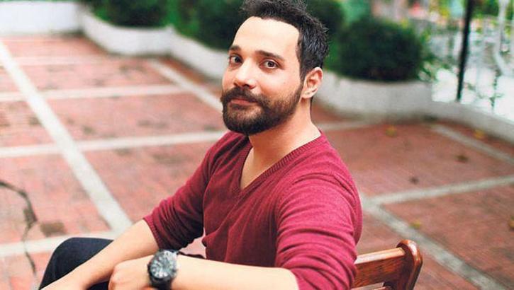 Oğuzhan Uğur kendisini eleştirenlere tepki gösterdi!