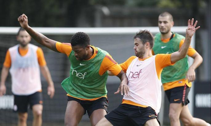 Galatasaray'da stopere Ozan Kabak - Ryan Donk