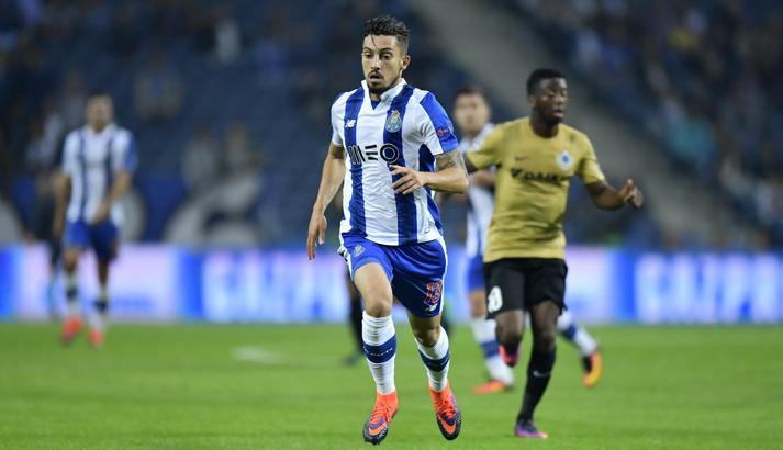 Alex Telles'ten Aslan'a gözdağı