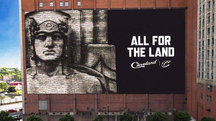 LeBron James'in posterinin yeri dolduruldu