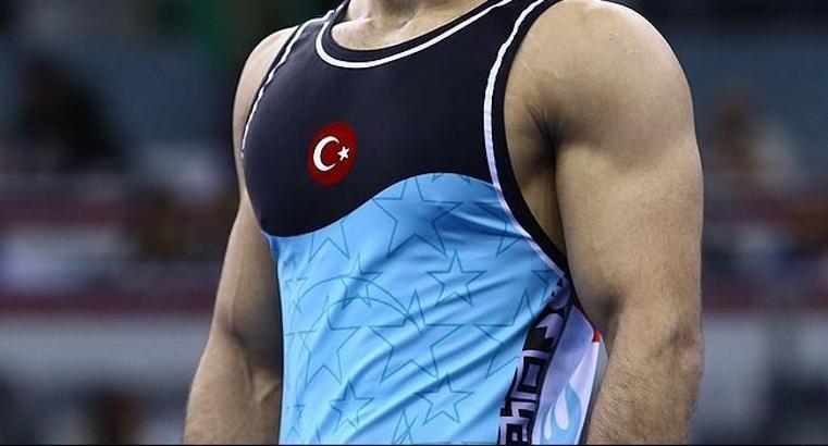 Güreşçiler Polonya'ya gitti